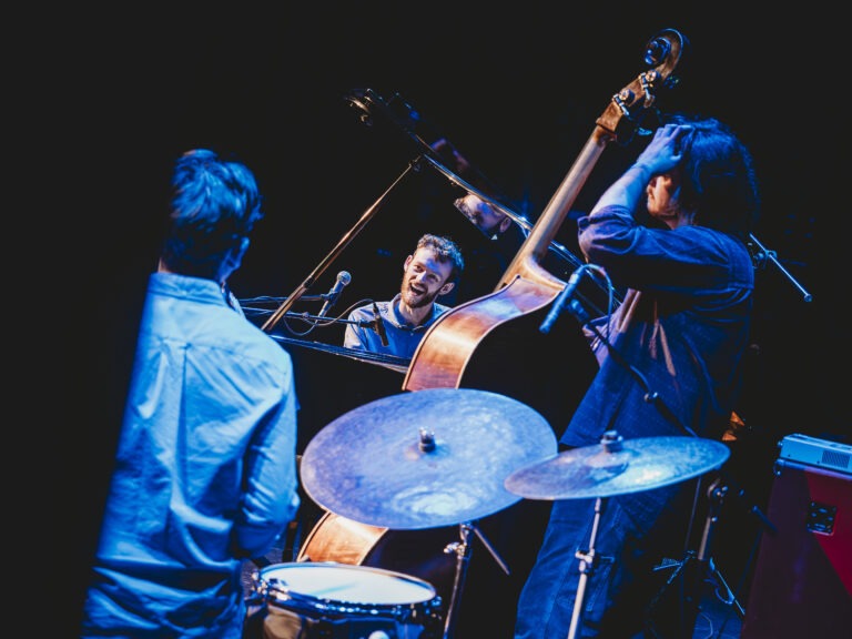 Nils Kavanagh Trio Dynamic shot Nils Kavanagh Trio Dynamic shot